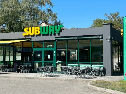 subway near location